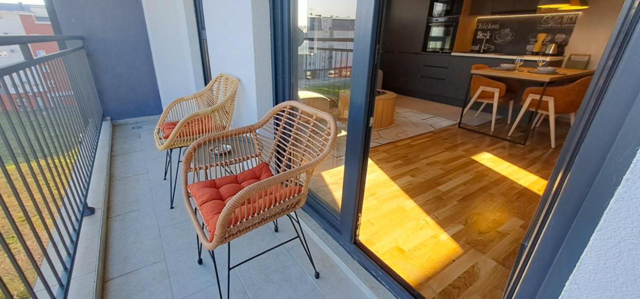 Stylish One Bedroom Apartment 포드고리차 외부 사진