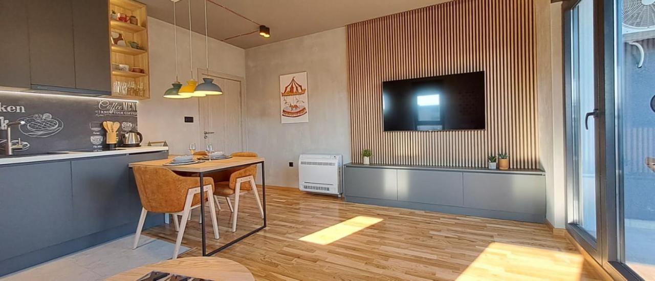 Stylish One Bedroom Apartment 포드고리차 외부 사진