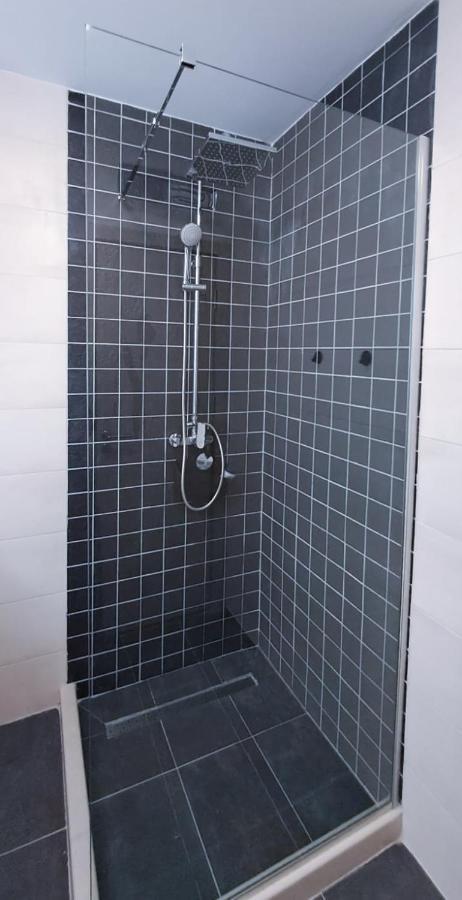 Stylish One Bedroom Apartment 포드고리차 외부 사진