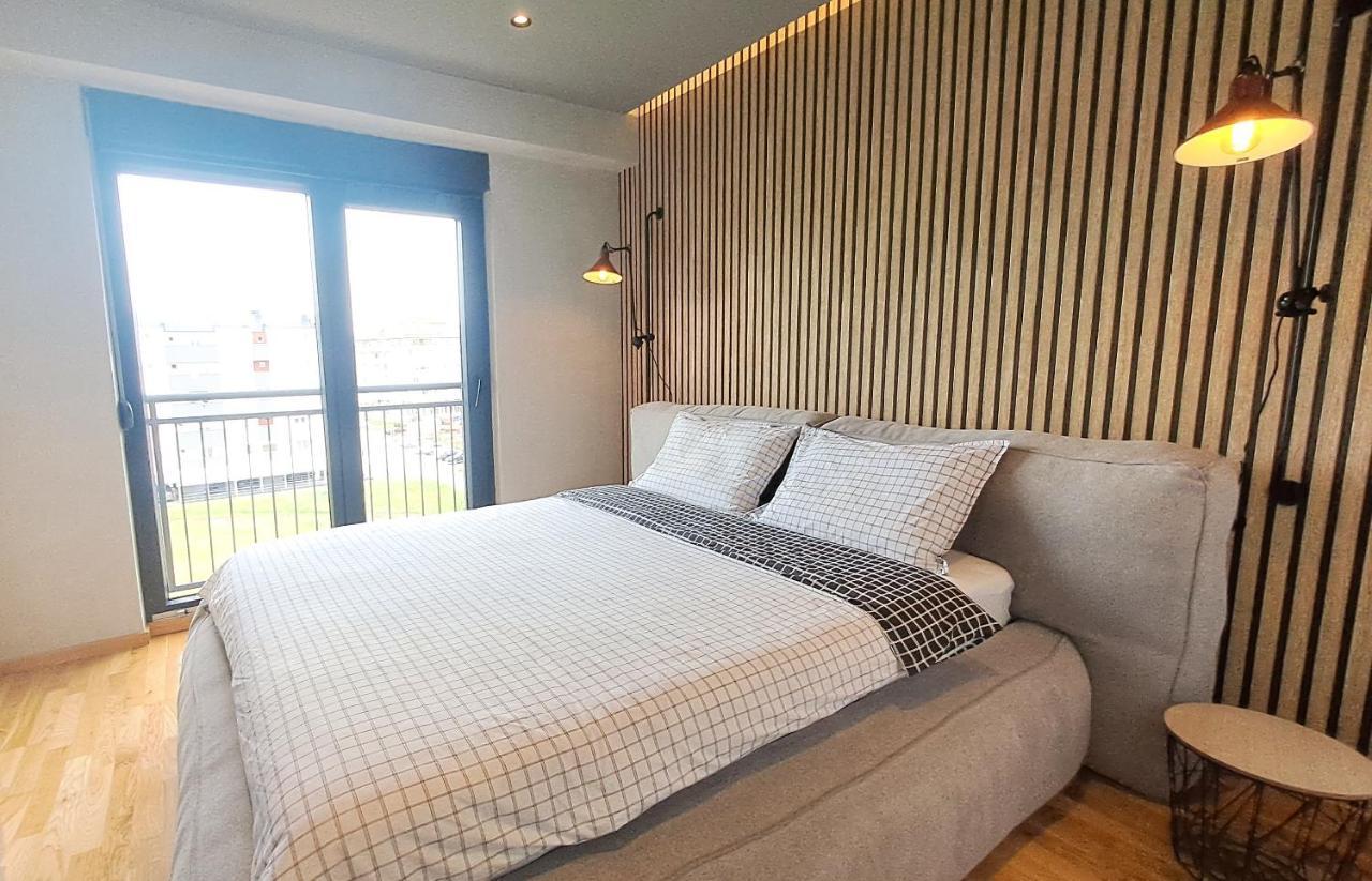 Stylish One Bedroom Apartment 포드고리차 외부 사진